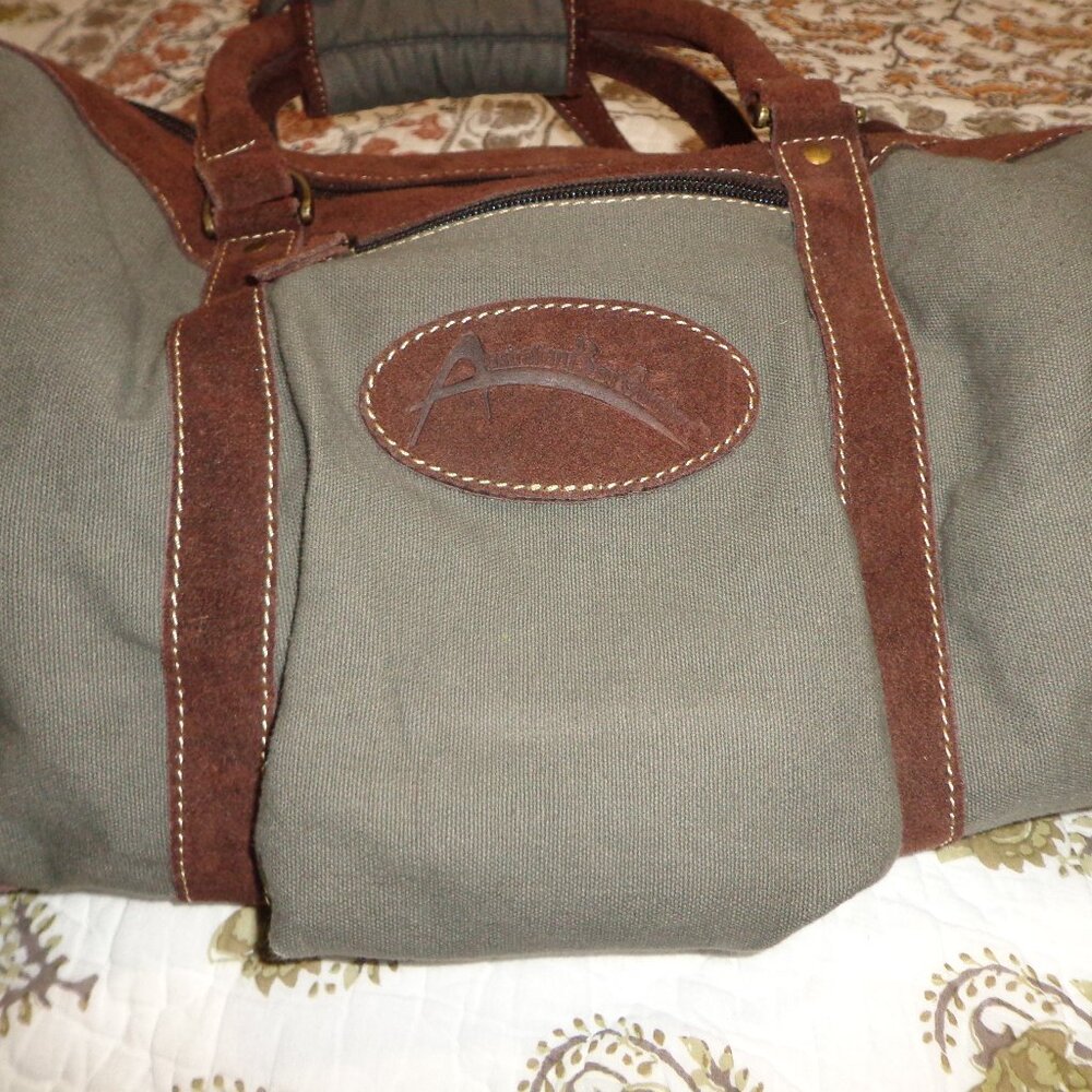 Gilded Age Australian Bag Outfitters Whacka Duffel Bag Canvas Leather High-End